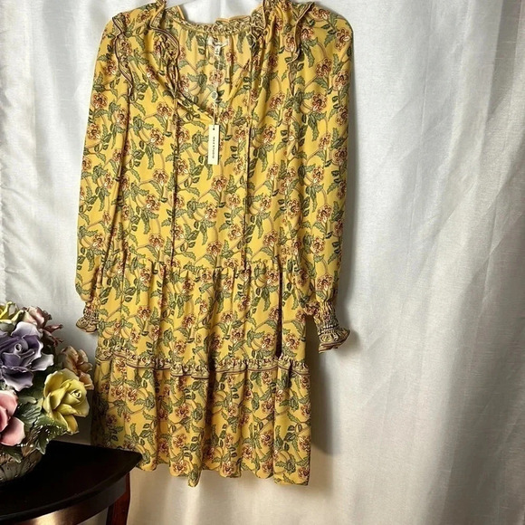 Ruffle,tiered,floral,frill dress,shirring cuffs,tie front,wood accent,keyhole - Picture 1 of 14